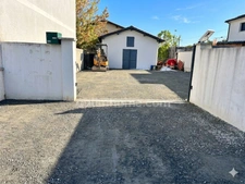GARAGE SUR PARCELLE CLOTUREE