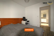 Maison attenante avec studio à aménager
