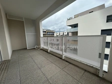 SAINT-LOUIS, à 2pas de toutes les commodités, résidence de 2019, magnifique appartement 3pièces, 58.5m², 2chambres, terrasse, cellier, parking en sous sol. Top emplacement!