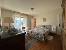 HOCHSTATT, quartier résidentiel, Maison de caractère à rénover, 155m², 3chambres, sous-sol, dépendance, terrain de 15ares. Beaucoup de potentiel!