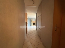 VILLAGE-NEUF, quartier résidentiel en impasse, joli appartement 2pièces de 51.60m², balcon, cave. Top emplacement!