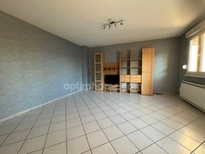 VILLAGE-NEUF, quartier résidentiel en impasse, joli appartement 2pièces de 51.60m², balcon, cave. Top emplacement!