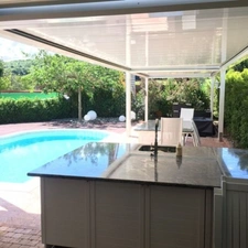 HAGENTHAL LE HAUT, 4Km frontière, Villa Haut de gamme, 289.6m² (353m² surface totale), volume exceptionnelle, espace Wellness 5étoiles, piscine extérieure chauffée, cuisine d'été. Top situation! 