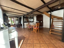 STEINBRUNN LE BAS, 10min gare TGV MULHOUSE, 10min accès A35, Maison Alsacienne (1786), 195m², 5.38ares, 5chambres, superbes volumes, Un charme fou!