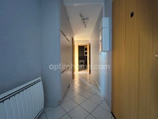 VILLAGE-NEUF, quartier résidentiel en impasse, joli appartement 2pièces de 51.60m², balcon, cave. Top emplacement!