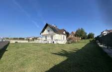 RANTZWILLER, 5min de SIERENTZ, magnifique Villa familiale 189m², 4chambres, 2salles de bains, 12ares, prestation haut de gamme, climatisation, panneau solaire etc... Cadre idyllique. Top emplacement!