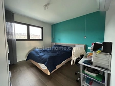 BETTENDORF, 2min de HIRSINGUE, Villa d'architecte, 222m² habitable (+400m² surface totale), suite parentale, piscine chauffée, pool house, jacuzzi, 14.87ares. Prestations et matériaux Premium.