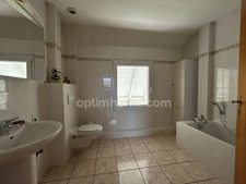 LEYMEN, 10min station Tram, très belle maison de 135m², 5.41ares arborés et paysagés, 3chambres, pompe à chaleur, belles prestations. Quartier résidentiel, top situation!