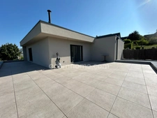 BRUNSTATT, sur les hauteurs, Splendide Villa d'architecte de 190m², 6.50ares, prestation haut de gamme (béton ciré, parquet massif, climatisation, piscine à débordement etc...) Top emplacement!