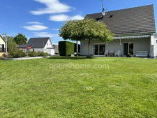 LEYMEN, 10min station Tram, très belle maison de 135m², 5.41ares arborés et paysagés, 3chambres, pompe à chaleur, belles prestations. Quartier résidentiel, top situation!