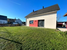 BURNHAUPT LE BAS, 2min accès autoroute A36 & nationale 83, très jolie maison moderne (2012), 146m² (135.3m² carrez), 9.50ares, piscine, pool house, classe énergétique B ! En bordure des champs! Top e