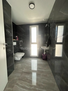 BLOTZHEIM, quartier résidentiel, superbe Villa de 2021, BBC, 137.5m² (252m² surface totale!), 5.89ares, suite parentale. Top situation! Classe énergétique A.