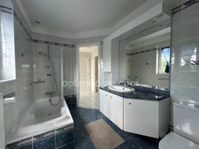 RANTZWILLER, 5min de SIERENTZ, magnifique Villa familiale 189m², 4chambres, 2salles de bains, 12ares, prestation haut de gamme, climatisation, panneau solaire etc... Cadre idyllique. Top emplacement!