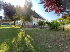 RANTZWILLER, 5min de SIERENTZ, magnifique Villa familiale 189m², 4chambres, 2salles de bains, 12ares, prestation haut de gamme, climatisation, panneau solaire etc... Cadre idyllique. Top emplacement!
