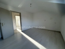 HIRSINGUE, jolie maison mitoyenne, 61m², 2chambres, sous-sol, jardin privatif, grand garage, pompe à chaleur, aucun travaux.