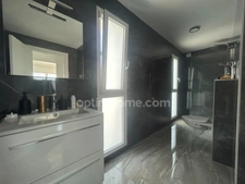 BLOTZHEIM, quartier résidentiel, superbe Villa de 2021, BBC, 137.5m² (252m² surface totale!), 5.89ares, suite parentale. Top situation! Classe énergétique A.