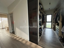 BETTENDORF, 2min de HIRSINGUE, Villa d'architecte, 222m² habitable (+400m² surface totale), suite parentale, piscine chauffée, pool house, jacuzzi, 14.87ares. Prestations et matériaux Premium.