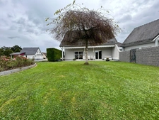 LEYMEN, 10min station Tram, très belle maison de 135m², 5.41ares arborés et paysagés, 3chambres, pompe à chaleur, belles prestations. Quartier résidentiel, top situation!
