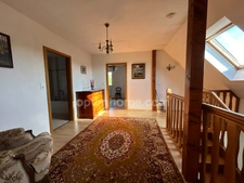 LEYMEN, 10min station Tram, très belle maison de 135m², 5.41ares arborés et paysagés, 3chambres, pompe à chaleur, belles prestations. Quartier résidentiel, top situation!