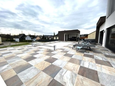 BETTENDORF, 2min de HIRSINGUE, Villa d'architecte, 222m² habitable (+400m² surface totale), suite parentale, piscine chauffée, pool house, jacuzzi, 14.87ares. Prestations et matériaux Premium.