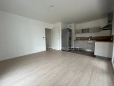 SAINT-LOUIS, à 2pas de toutes les commodités, résidence de 2019, magnifique appartement 3pièces, 58.5m², 2chambres, terrasse, cellier, parking en sous sol. Top emplacement!