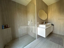 BRUNSTATT, sur les hauteurs, Splendide Villa d'architecte de 190m², 6.50ares, prestation haut de gamme (béton ciré, parquet massif, climatisation, piscine à débordement etc...) Top emplacement!