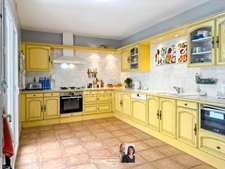 EXCLUSIVITE Montesquieu des Albères Villa récente de 4 faces de plain-pied avec piscine chauffée et Vue sur les Albères
