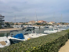 BAISSE DE PRIX  Terrain  966 m² en 4 faces à Saint-Cyprien viabilisé et libre de constructeur 