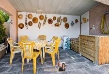 EXCLUSIVITE Montesquieu des Albères Villa récente de 4 faces de plain-pied avec piscine chauffée et Vue sur les Albères