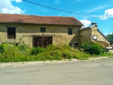 Grande maison à rénover au calme