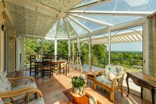 Exceptional property with panoramic views and absolute tranquility, close to SAUMUR.