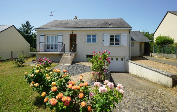 Maison à vendre 7 pièces  140 m² hab - MONTREUIL BELLAY (49)