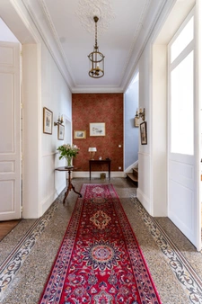 Saumur center - Character house of 346 m², 7 bedrooms, outbuildings and garden.