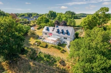 Propriété d'exception avec vue panoramique et calme absolu, proche de SAUMUR.