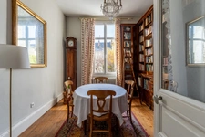 Saumur center - Character house of 346 m², 7 bedrooms, outbuildings and garden.