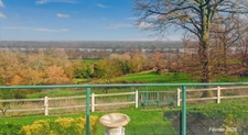 Exceptional property with panoramic views and absolute tranquility, close to SAUMUR.