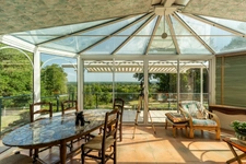 Exceptional property with panoramic views and absolute tranquility, close to SAUMUR.