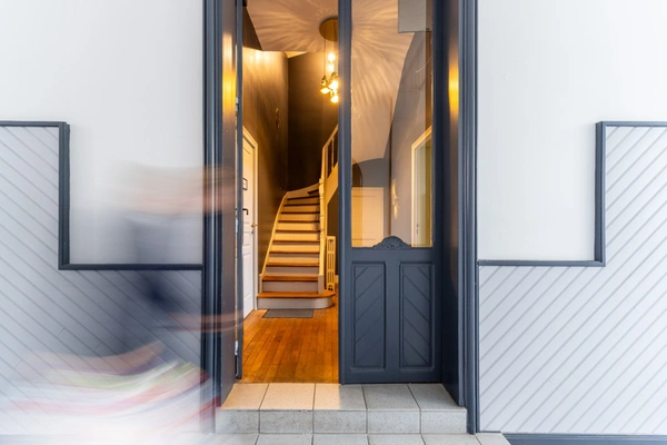 Maison de caractère 15 pièces avec gîte – Investissement ou projet d’exploitation – Saumur centre