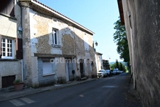 Maison en pierre avec deux logements, terrasse panoramique et potentiel exceptionnel à DOUZILLAC (24)