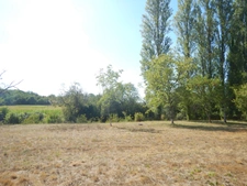 Terrain de loisir de 3 060 m² sur la commune de Cubjac-Auvezère-Val d'Ans (24)