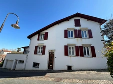 L'immeuble Parabisua à Ustaritz