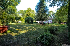 Une maison de Maître contemporaine à Candresse avec dépendances et son jardin de 2500m2 arboré