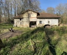 Moulin 7 pièces avec chênaie d'environ 6 hectares