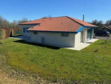 Maison à vendre 5 pièces LABATUT (40) contemporaine avec studio indépendant et double garage sur terrain arboré de plus de 6500m2