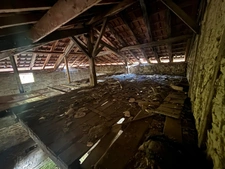 Moulin 7 pièces avec chênaie d'environ 6 hectares