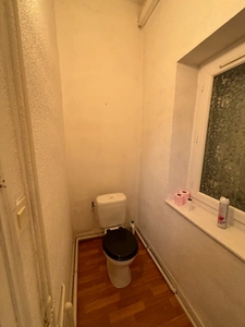 Maison à vendre, louée, 6 pièces DAX (40), dont deux appartements.
