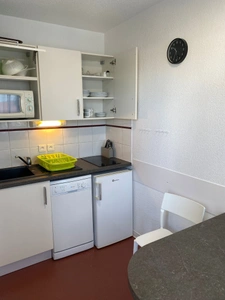 Appartement T2 dans centre ville de dax à côté des cures dans résidence de tourisme classée.