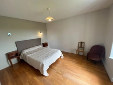 Maison de caractère entièrement rénovée avec plusieurs dépendances 