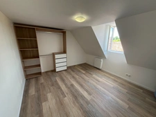 Maison de ville avec commerce, vue Pyrénées