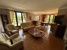 Maison à vendre 7 pièces SEYRESSE (40)